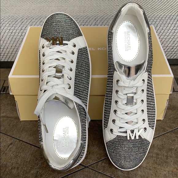 MICHAEL KORS POPPY LACE UP GLITTER CHAIN MESH SILV - Picture 13 of 16